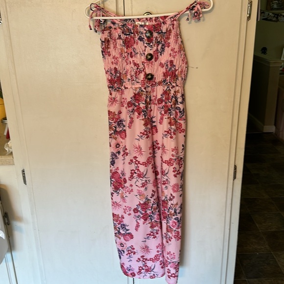 AVA & YELLY Smocked Bodice Floral Jumpsuit - Picture 2 of 7
